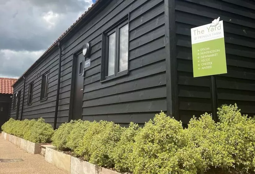 Hotelli The Yard @ Pringle Farm