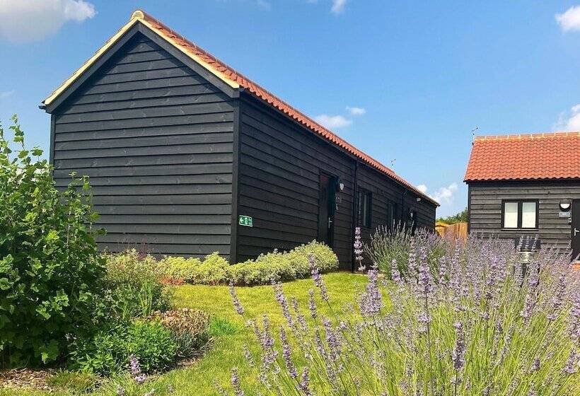 Hotel The Yard @ Pringle Farm