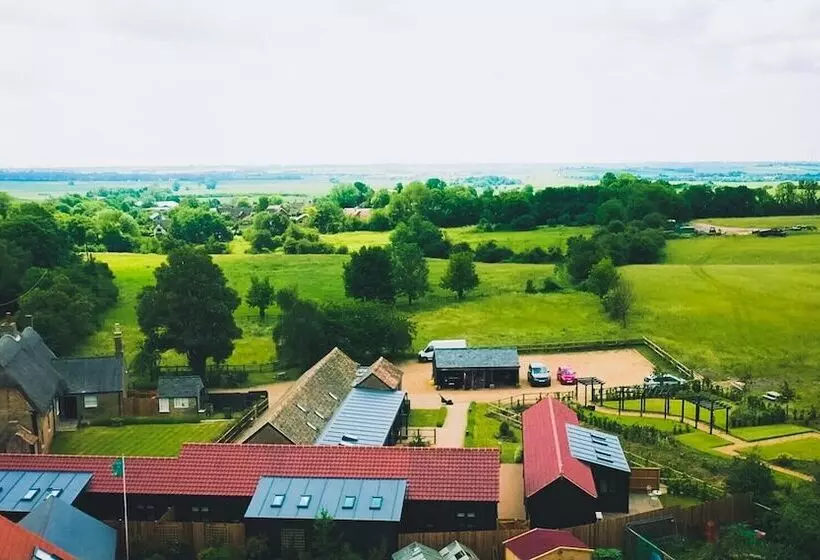 Hotelli The Yard @ Pringle Farm