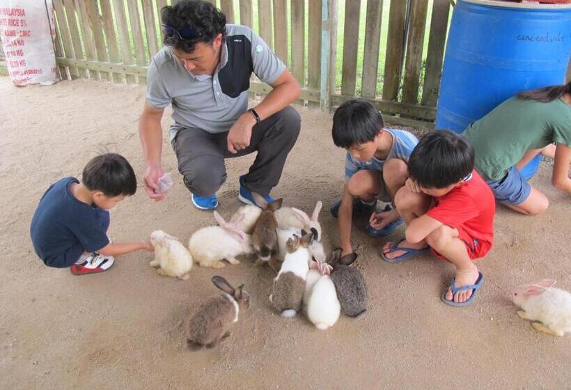 בית מלון כפרי Uk Farm Agro Resort