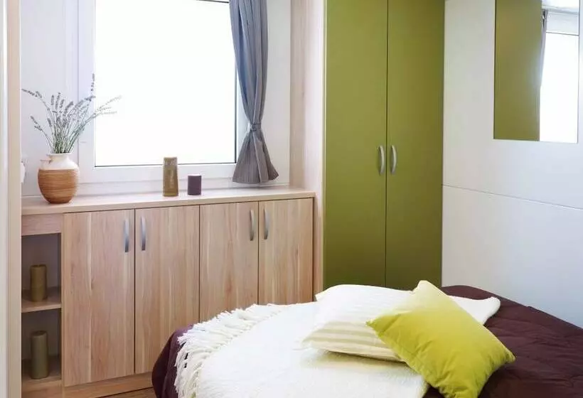 Hotelli Victoria Mobilehome Camping Dole