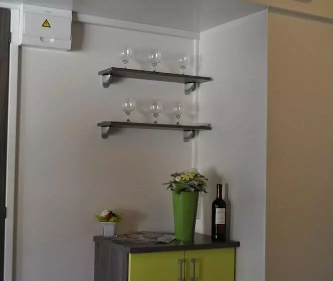 Hotelli Victoria Mobilehome Camping Dole