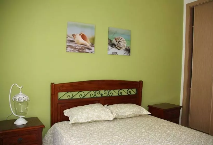 House Of Orchids With Pátio