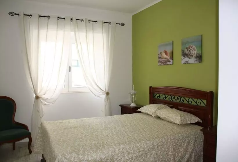 House Of Orchids With Pátio