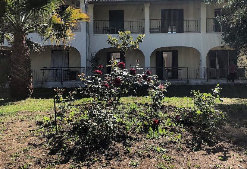 پانسیون La Casa De Dalia