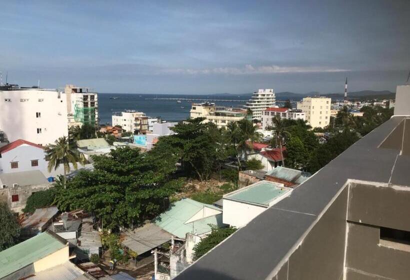 Sleep Box Hostel Phú Quốc