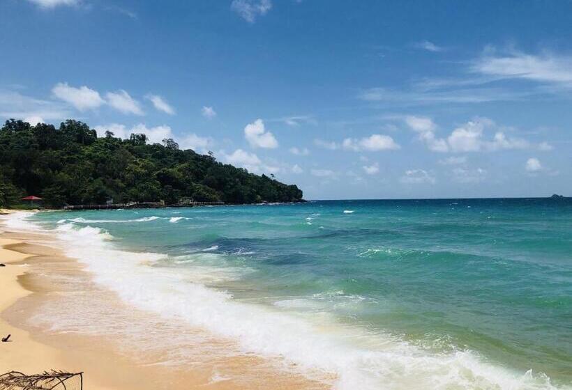 Sleep Box Hostel Phú Quốc