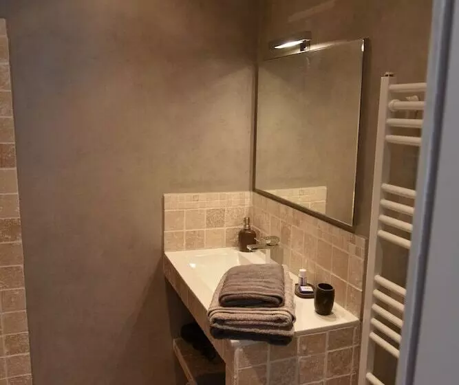 Aamiaismajoitus (B&B) Mas De La Fadeto