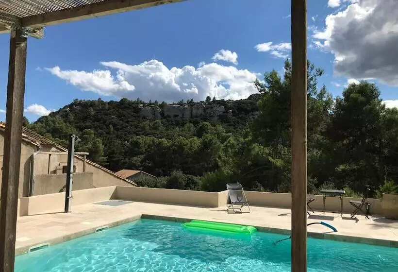 Aamiaismajoitus (B&B) Mas De La Fadeto
