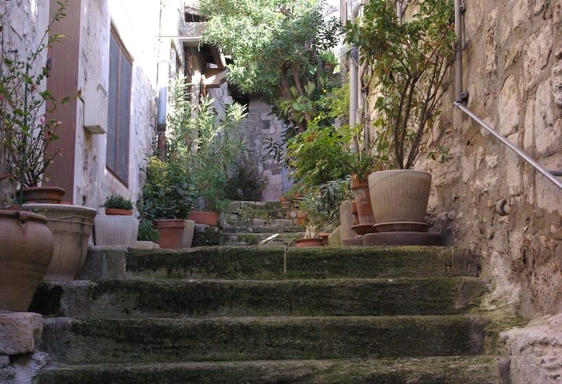 住宿加早餐 Mas De La Fadeto