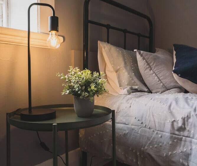 Хостел Royal Derby