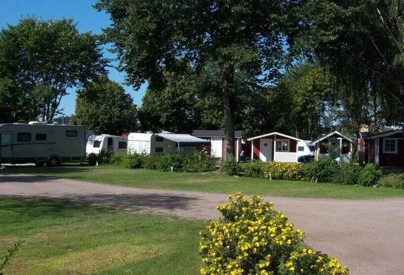 Hotelli Korskullens Camping Stugor & Cafe