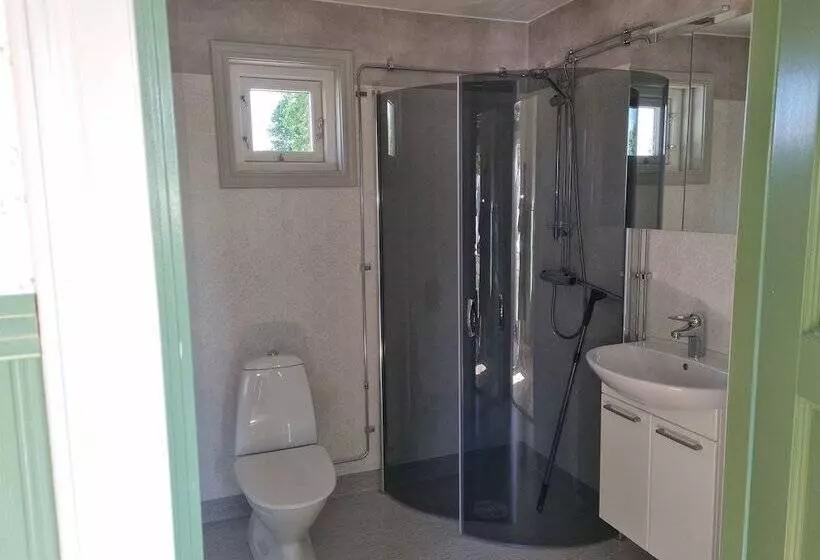 Hotelli Korskullens Camping Stugor & Cafe