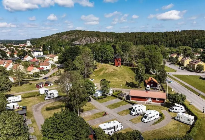 Hotelli Korskullens Camping Stugor & Cafe