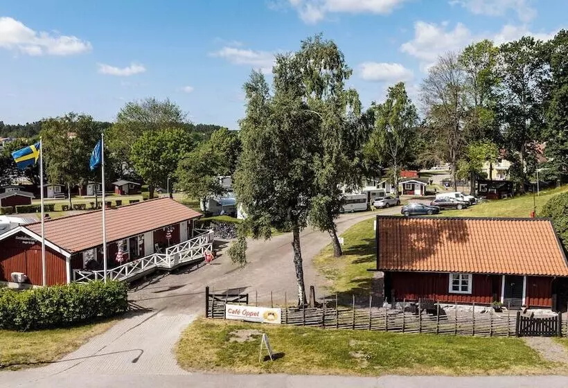 Hotelli Korskullens Camping Stugor & Cafe