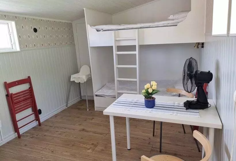 Hotelli Korskullens Camping Stugor & Cafe