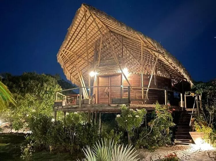 ホテル Villa Sabia  Eco Bungalows