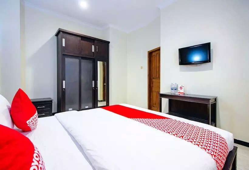 Majatalo Griya Joglo Homestay By Oyo Rooms