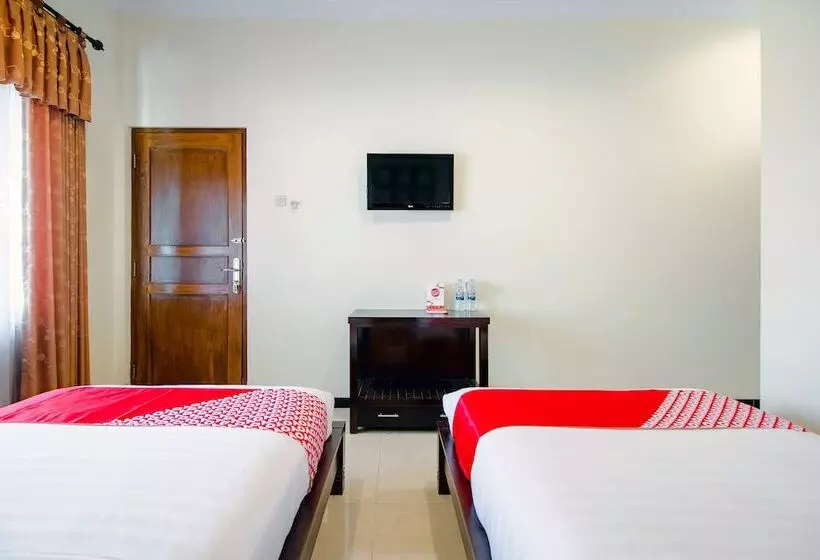 Majatalo Griya Joglo Homestay By Oyo Rooms