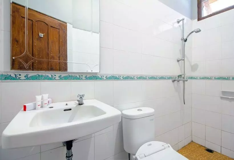 Majatalo Griya Joglo Homestay By Oyo Rooms