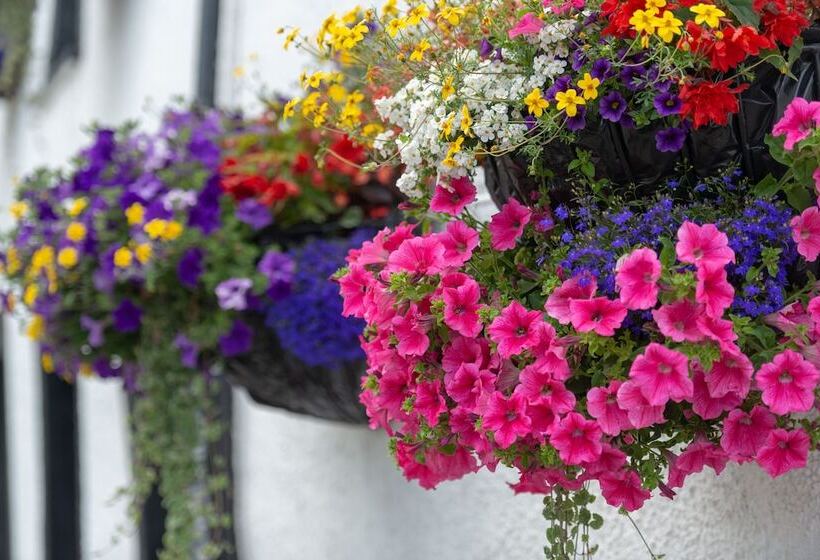 The Horse And Farrier Inn And The Salutation Inn Threlkeld Keswick