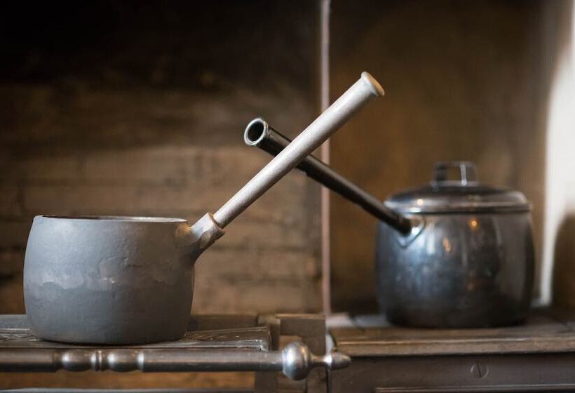 The Horse And Farrier Inn And The Salutation Inn Threlkeld Keswick