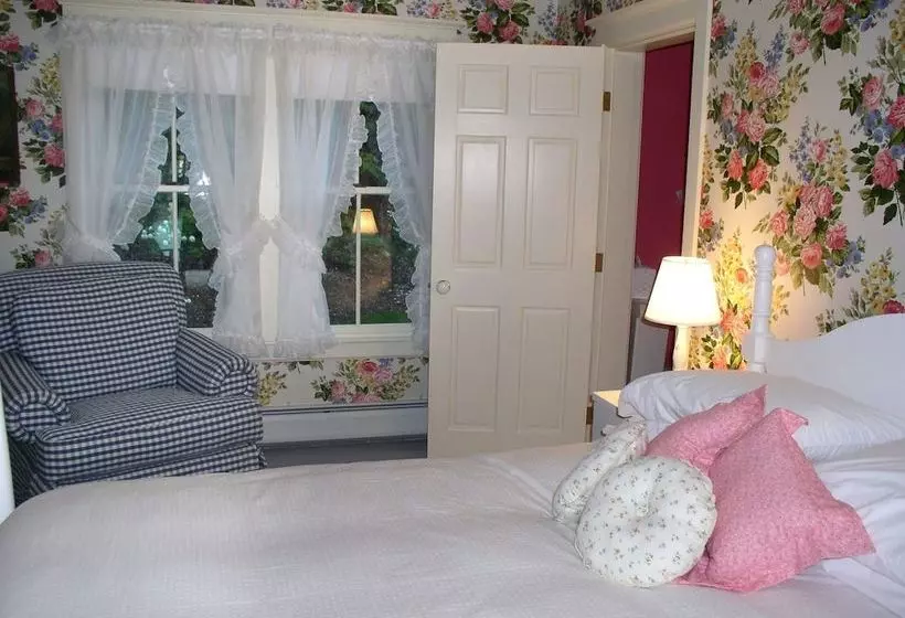 ベッドアンドブレックファースト Elsa S Inn On The Harbor