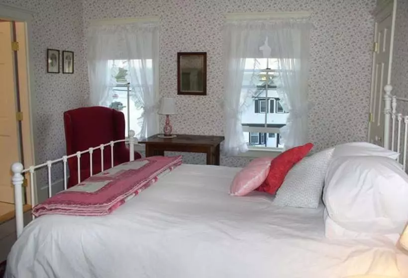 ベッドアンドブレックファースト Elsa S Inn On The Harbor