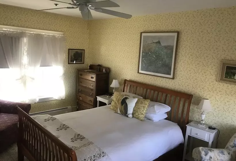 ベッドアンドブレックファースト Elsa S Inn On The Harbor