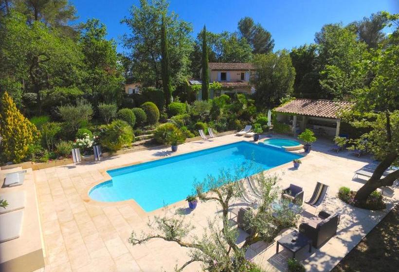 ベッドアンドブレックファースト Le Marijas