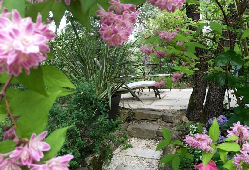 ベッドアンドブレックファースト Le Marijas