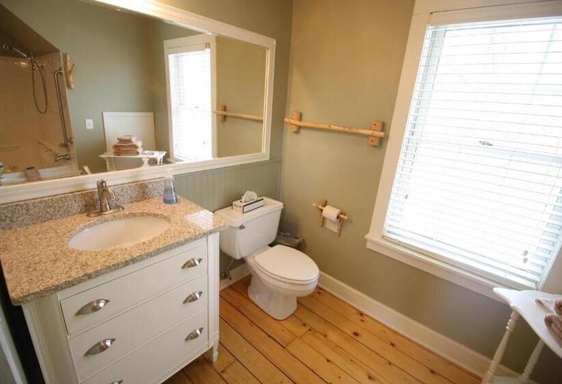 مبيت وإفطار Goldberry Woods