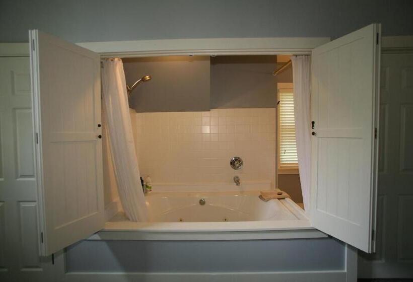 مبيت وإفطار Goldberry Woods