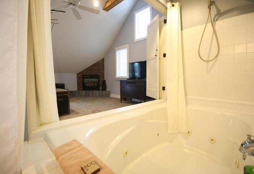 مبيت وإفطار Goldberry Woods