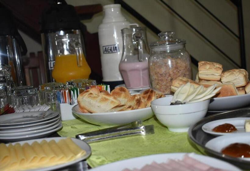 Хостел Benitez Hosteria