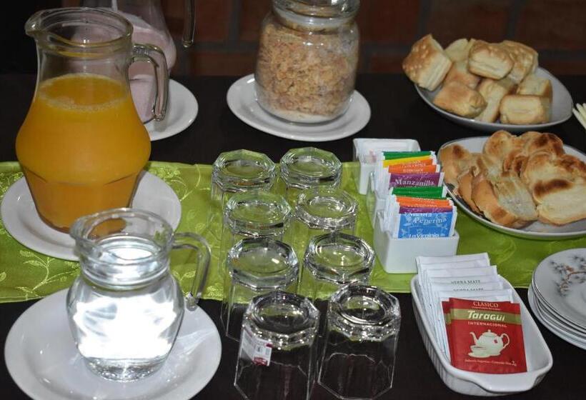 Хостел Benitez Hosteria