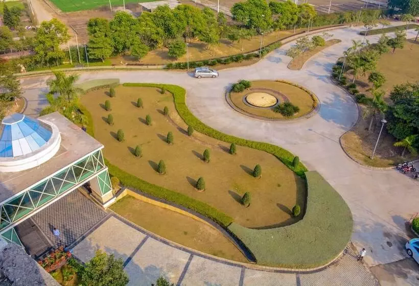 ホテル Four Leaf Service Suites