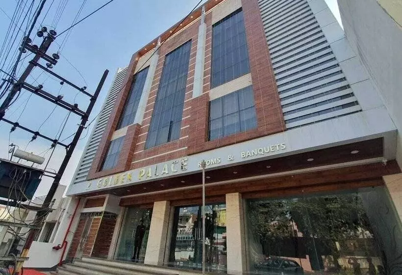 ホテル Golden Palace