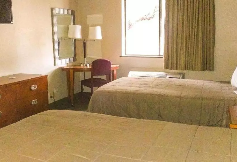 Hotelli Heritage Place Inn & Suites