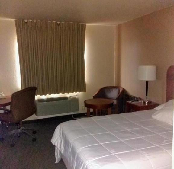 בית מלון כפרי Heritage Place Inn & Suites