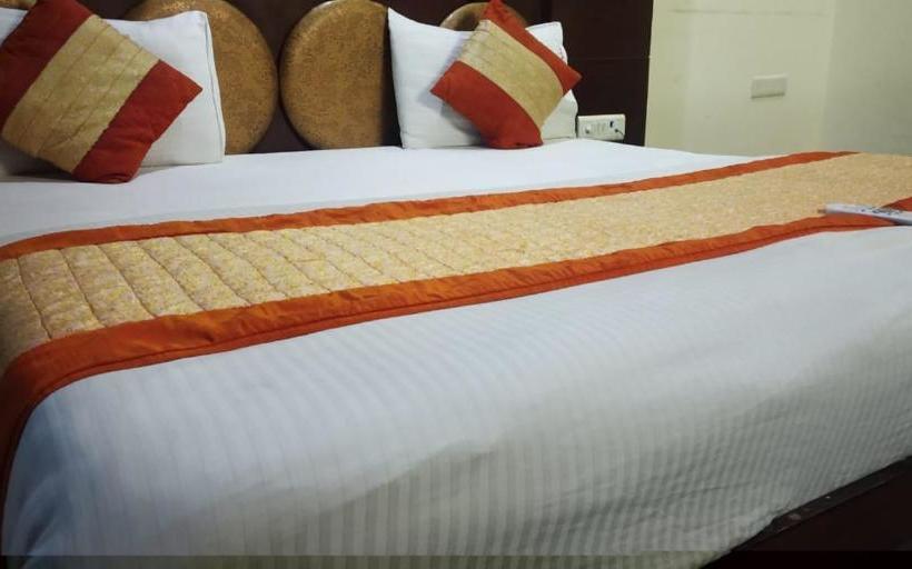 Hotel Adb  Rooms  Saya Deluxe