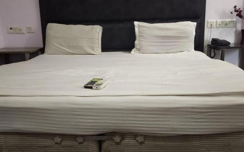 Hotel Adb  Rooms  Saya Deluxe