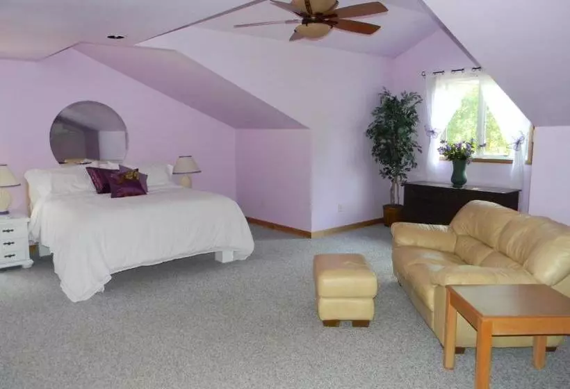 Jordan Lake B & B