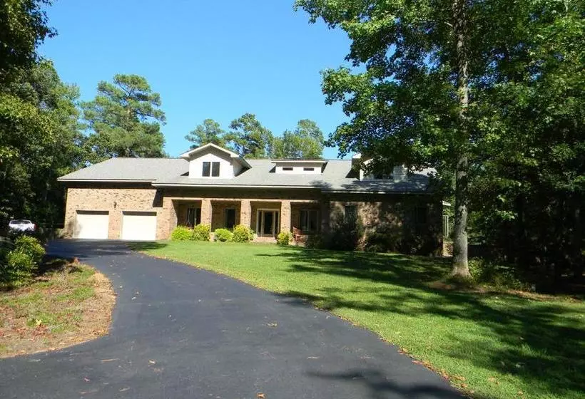 Jordan Lake B & B