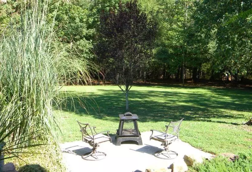 Jordan Lake B & B