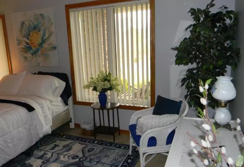 Jordan Lake B & B