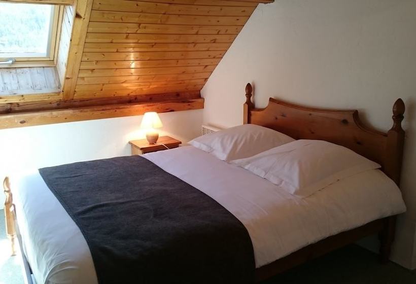 ペンション Gite Les Carlines