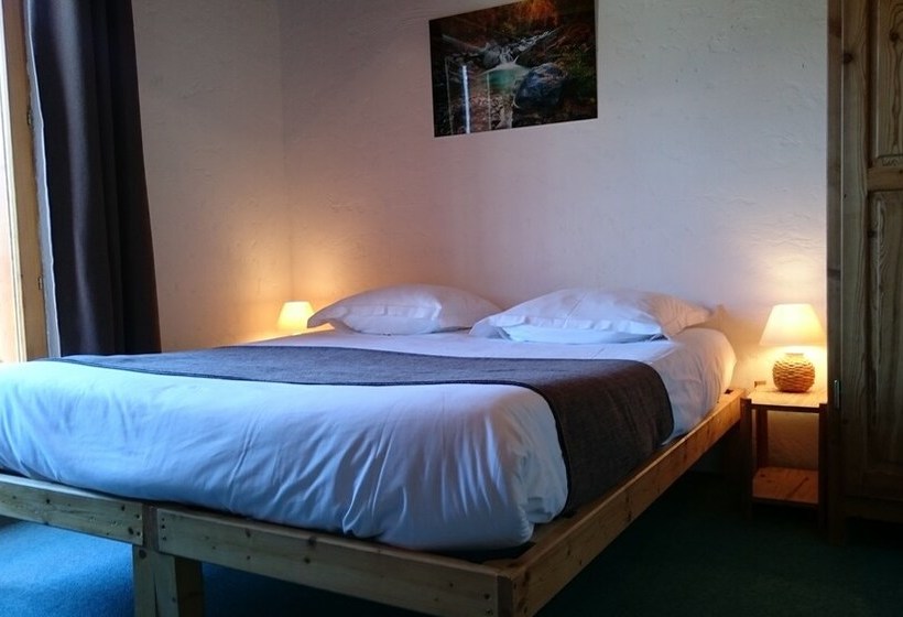 ペンション Gite Les Carlines