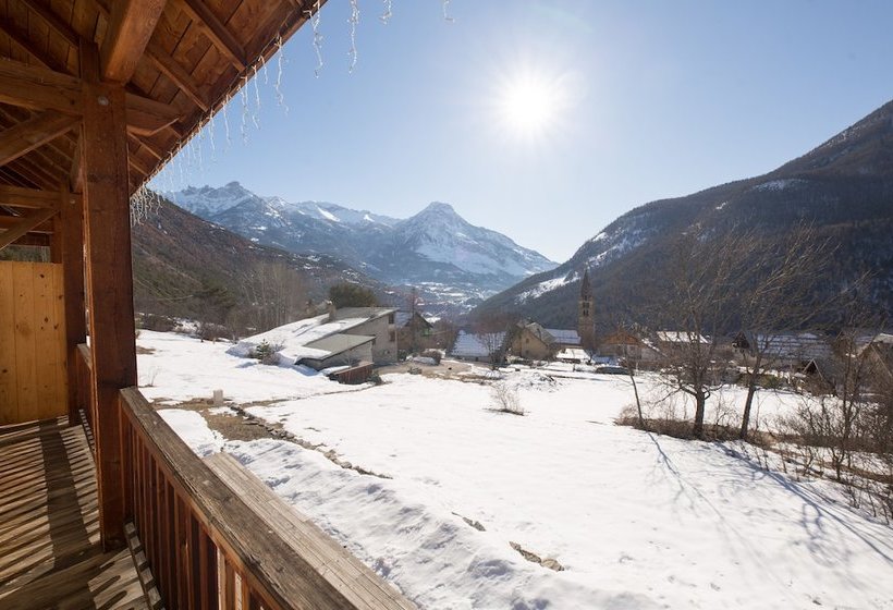 ペンション Gite Les Carlines