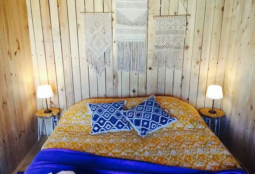 Hotelli Domaine De La Vitarelle Glamping